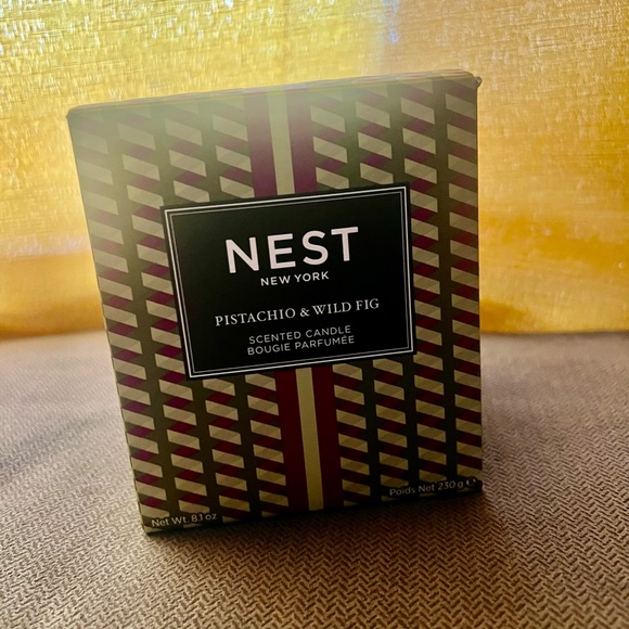 NEST Fragrances New York Pistachio and Fig Candle - Picture 7 of 14